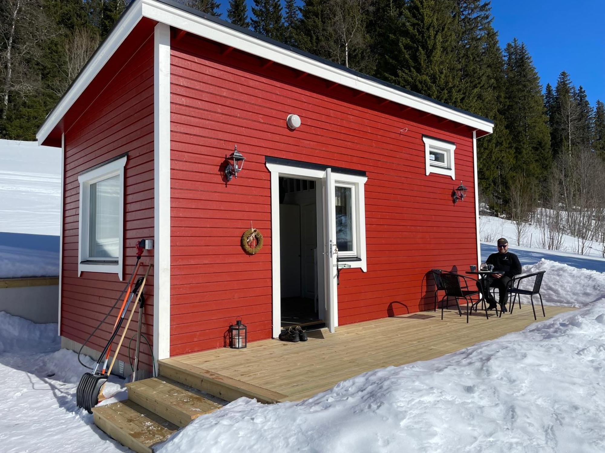 Solbergs, Fint Attefallshus I Vik, Are